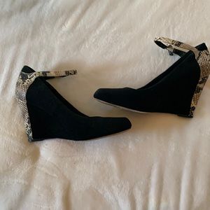 Black House White Market ankle strap wedges 8.5